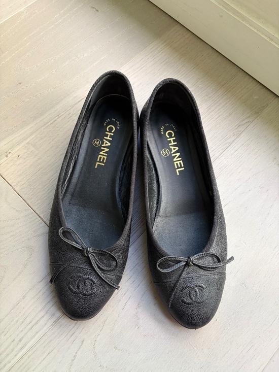 CHANEL Shoes - Chanel black ballet flats caviar leather 39 (US 8.5)